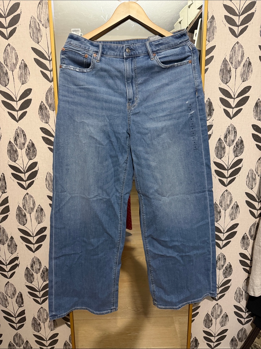 American Eagle Outfitters Wide-Leg Blue Denim Jeans